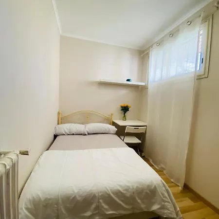 Magnifique 60m2 ,3 Pieces , Equipee,tres Lumineux, 2 Minutes A Pied De La Plage